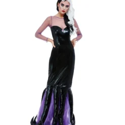 Kwaadaardige Zeeheks, Zwart